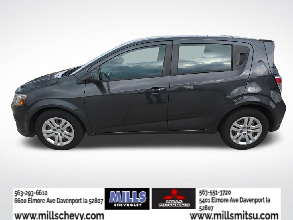 Used 2020 Chevrolet Sonic LT FWD image 2