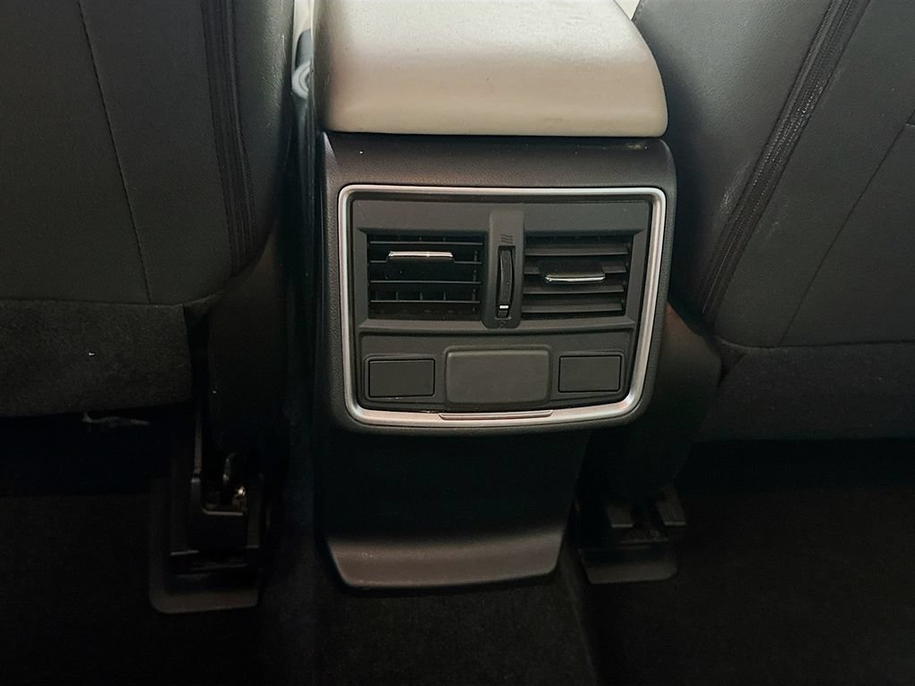 Used 2021 Subaru Forester Premium AWD/4WD image 30
