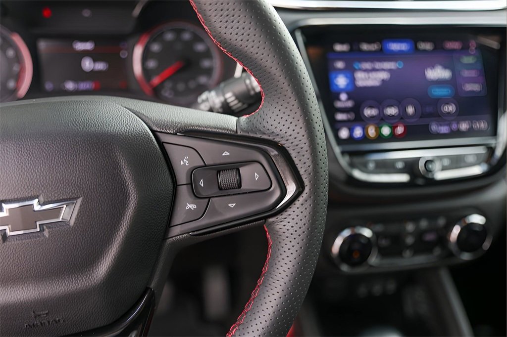 Used 2021 Chevrolet TrailBlazer RS w/ Technology Package image 13