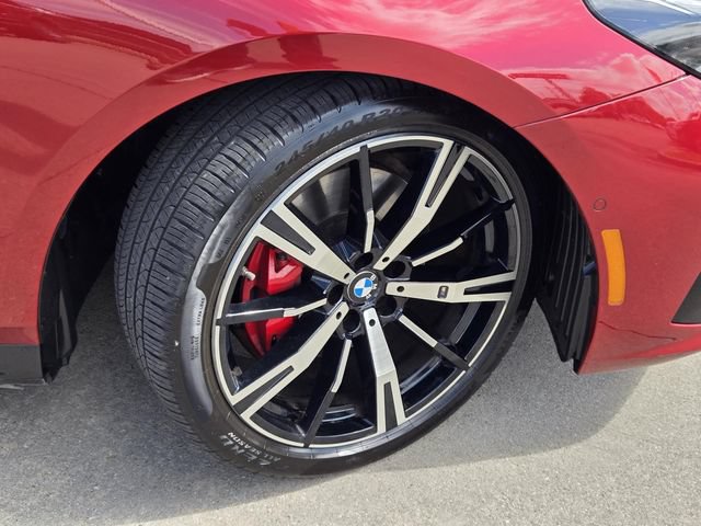 Used 2025 BMW 530i xDrive w/ M Sport Package AWD/4WD image 6