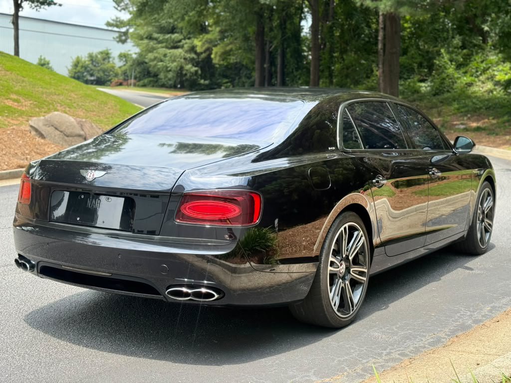 Used 2017 Bentley Flying Spur S V8 AWD/4WD image 2