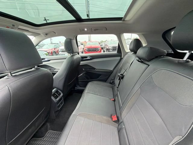 Used 2024 Volkswagen Taos SE FWD image 25