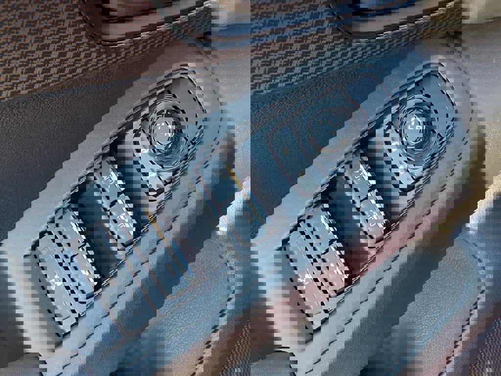 Certified 2025 Subaru Crosstrek 2.0i Premium image 24