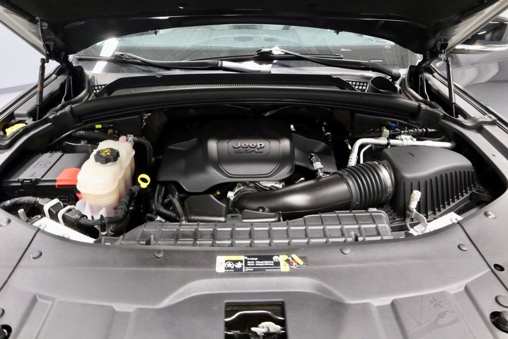 Used 2023 Jeep Grand Cherokee L Overland image 18