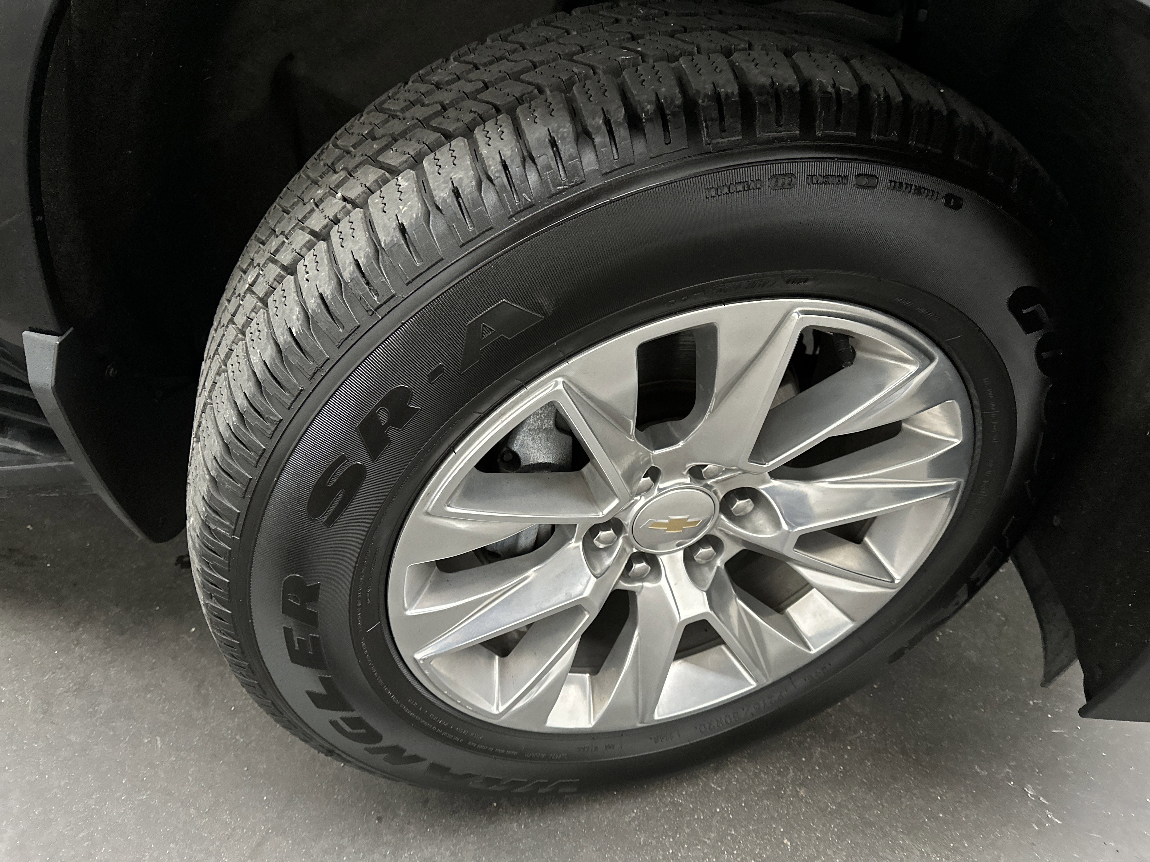 Used 2021 Chevrolet Tahoe Premier w/ Premium Package image 12