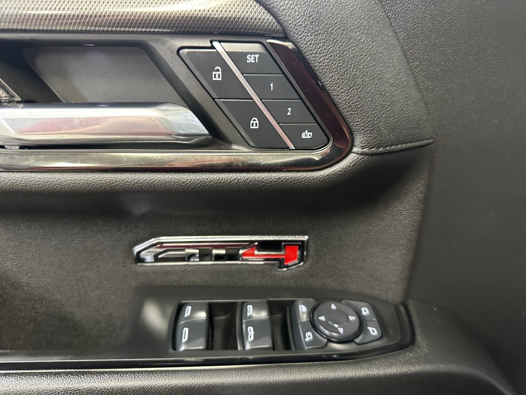 Used 2024 GMC Sierra 1500 AT4 w/ Technology Package AWD/4WD image 8