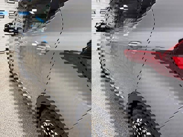 Used 2020 Chevrolet Bolt Premier w/ Infotainment Package image 10