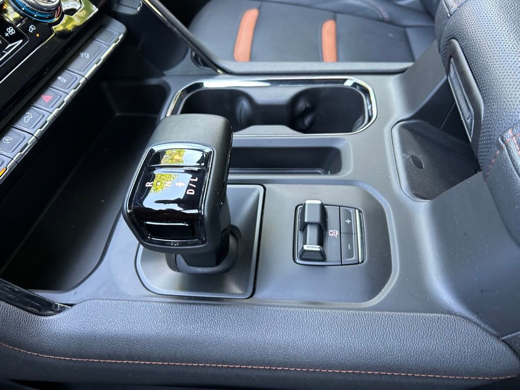 Certified 2024 GMC Sierra 1500 AT4 w/ AT4 Premium Package AWD/4WD image 37