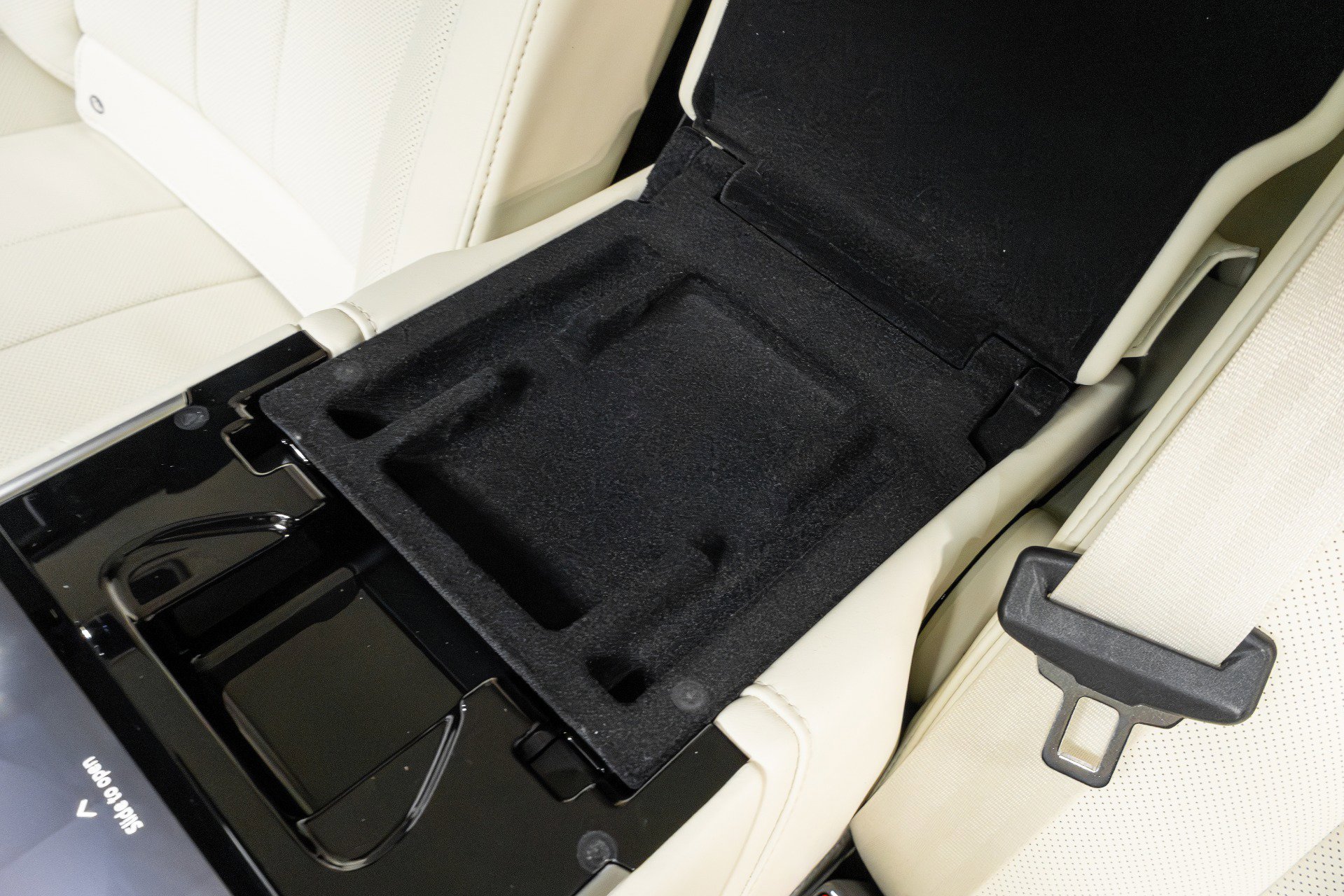 Used 2023 Land Rover Range Rover Long Wheelbase Autobiography image 25