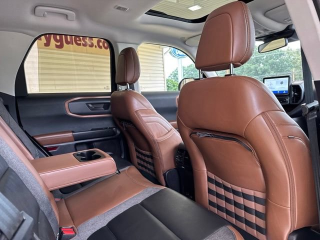 Used 2022 Ford Bronco Sport Outer Banks w/ Tech Package AWD/4WD image 5