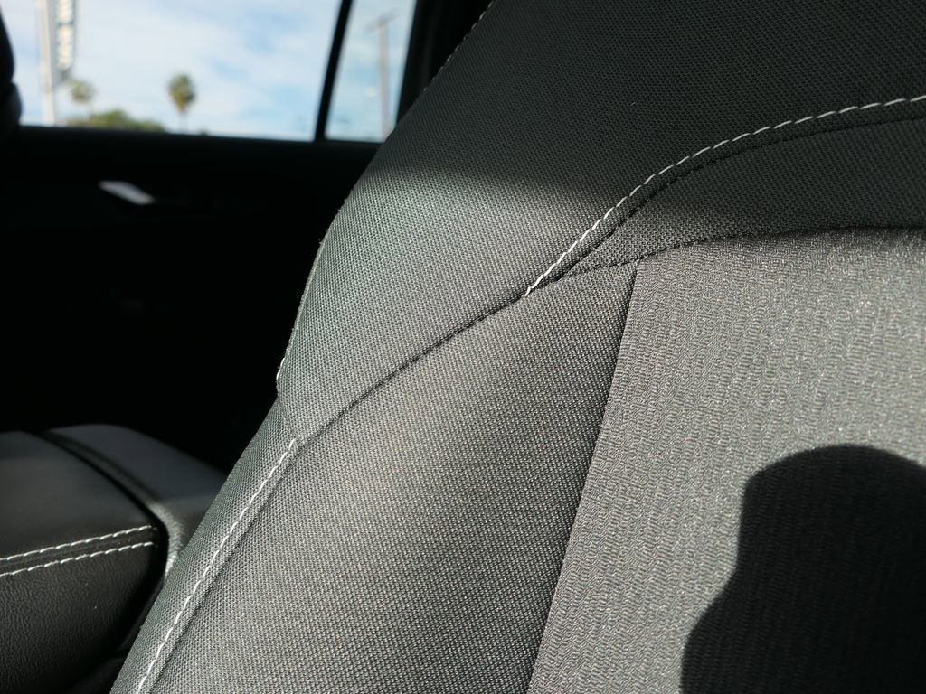 Used 2025 Jeep Grand Cherokee Laredo X image 10