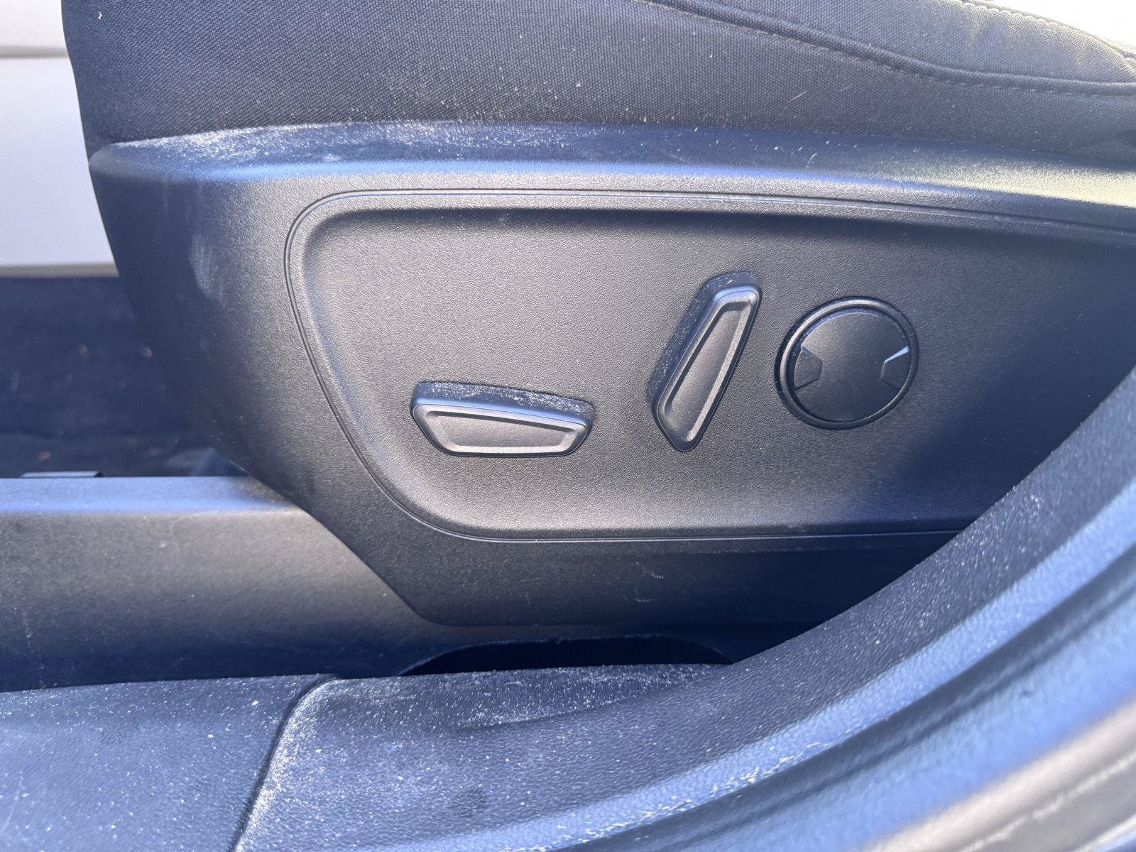 Used 2023 Ford Escape Active AWD/4WD image 13