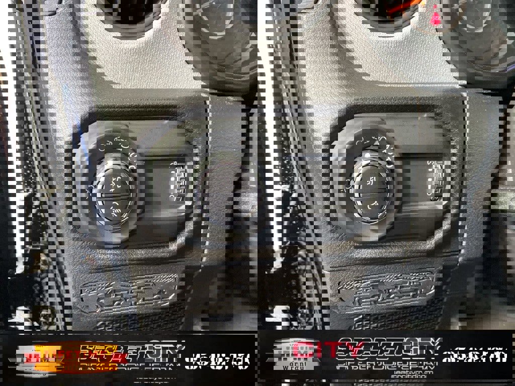 New 2025 Jeep Gladiator Sport image 14