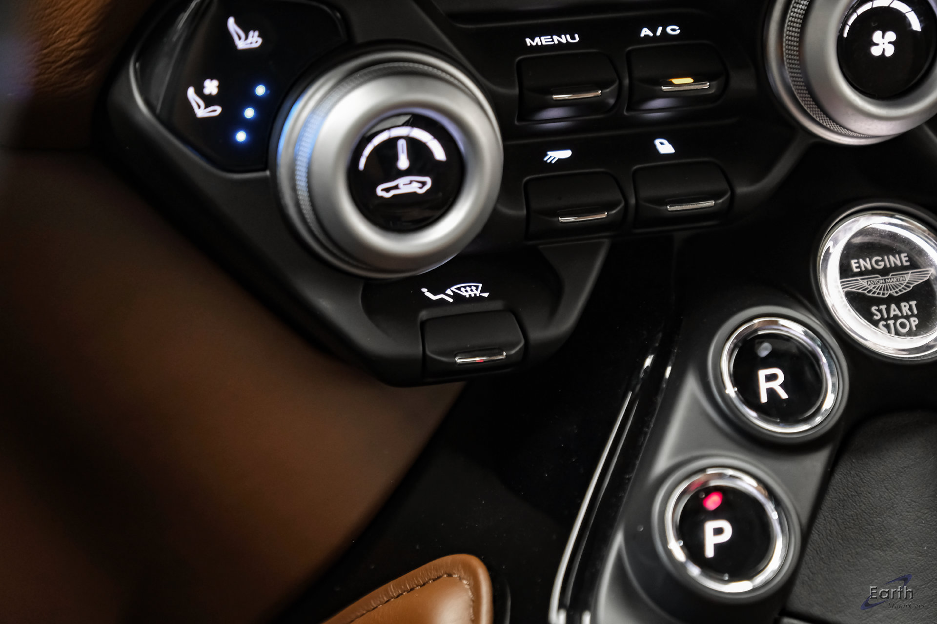 Used 2020 Aston Martin V8 Vantage Coupe RWD image 69