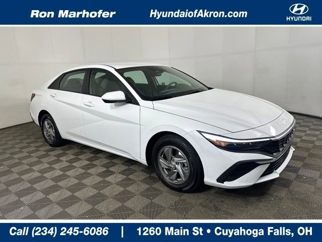 Certified 2025 Hyundai Elantra SE image 1