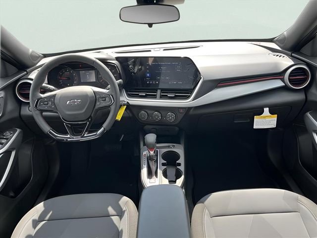 Used 2025 Chevrolet Trax RS w/ Driver Confidence Package image 18