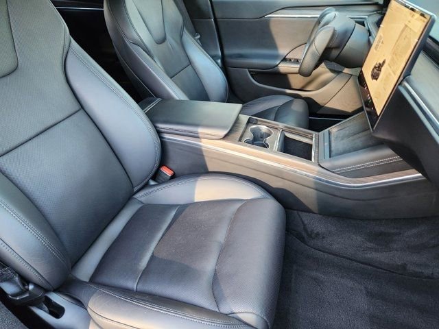 Used 2022 Tesla Model S image 18