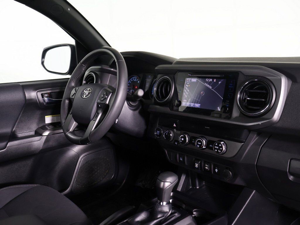 Used 2019 Toyota Tacoma TRD Off-Road image 23
