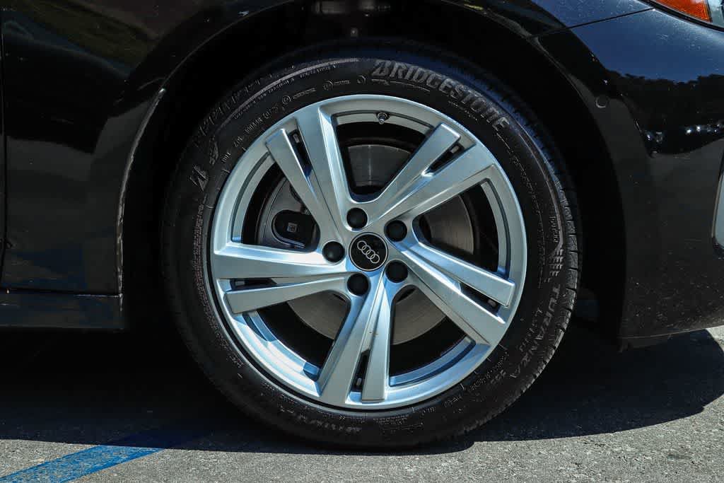 Used 2025 Audi A5 2.0T Premium w/ Convenience Package AWD/4WD image 6