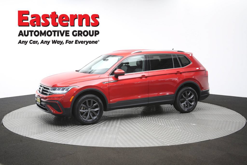 Used 2023 Volkswagen Tiguan SE AWD/4WD image 55