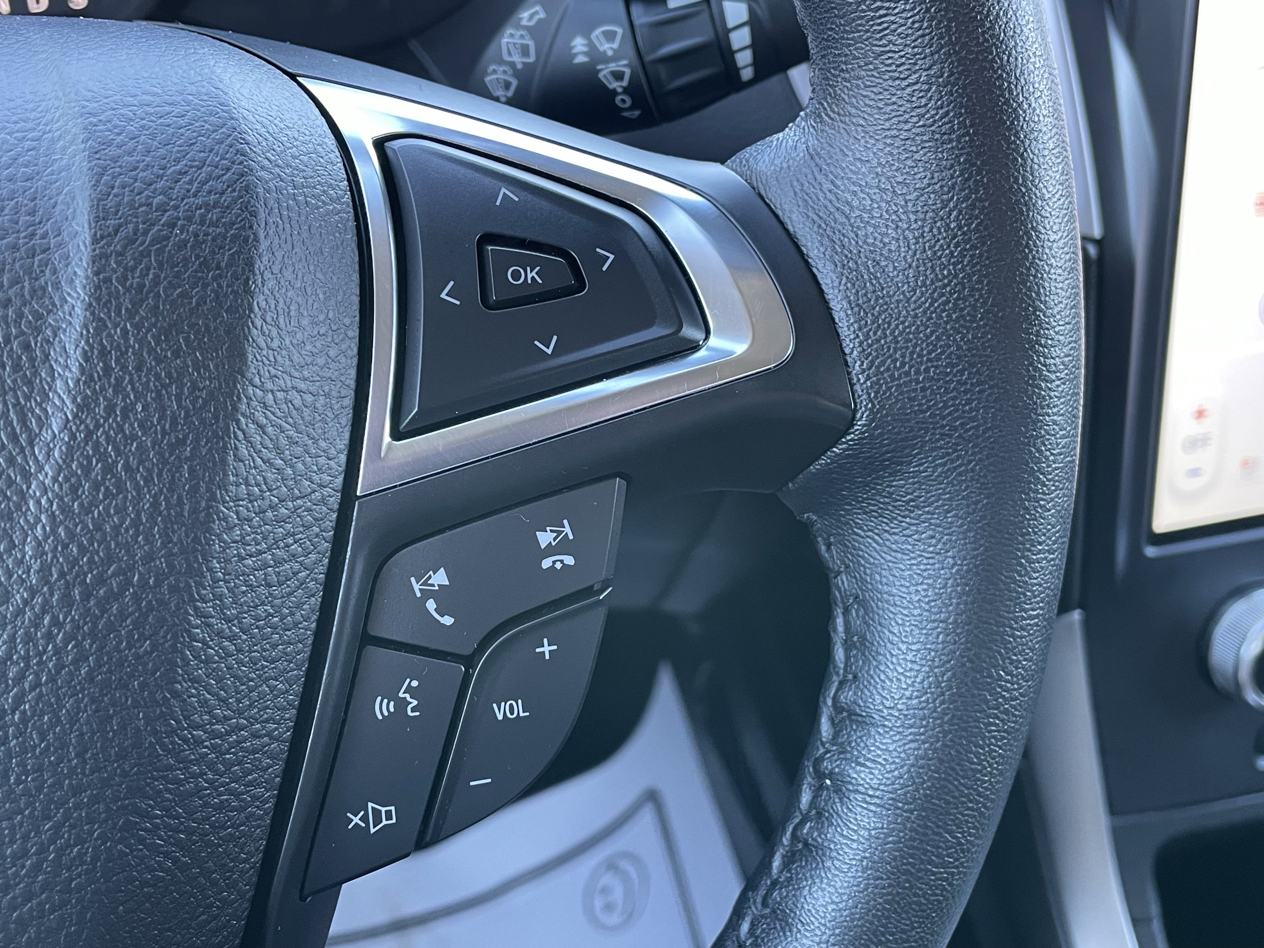 Used 2022 Ford Edge SEL w/ Convenience Package image 21