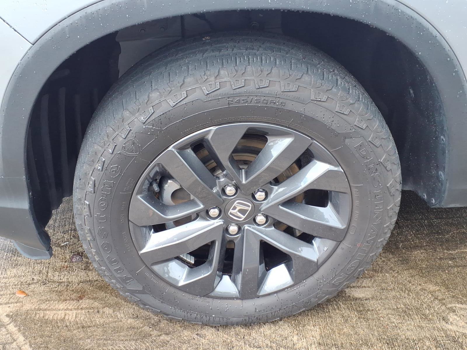 Used 2023 Honda Ridgeline Sport image 13