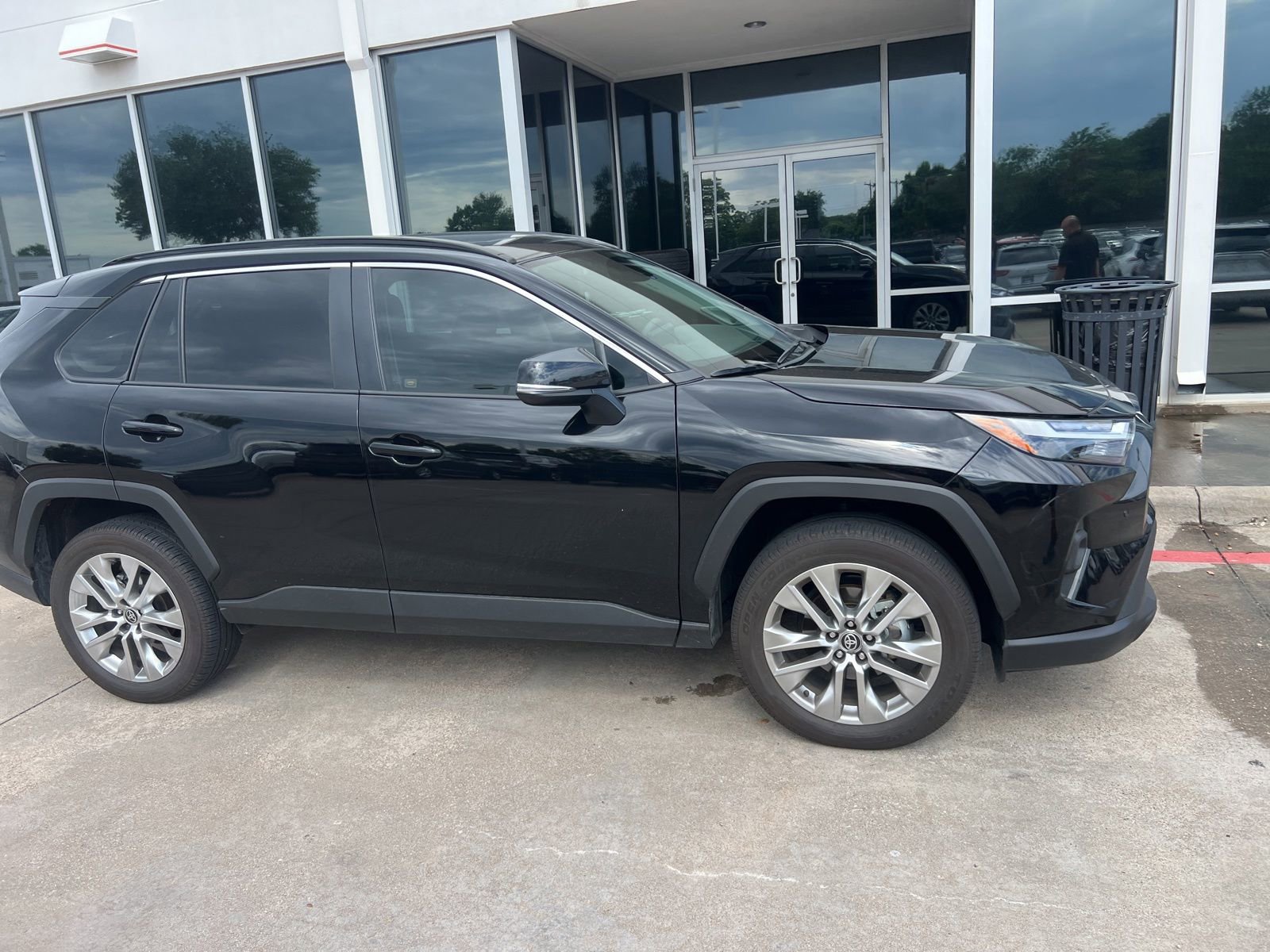 Used 2024 Toyota RAV4 XLE Premium w/ Weather Package FWD image 6
