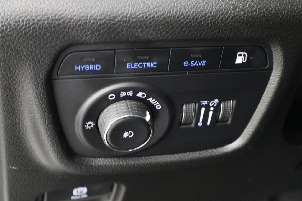 Used 2023 Jeep Grand Cherokee 4WD 4xe image 24