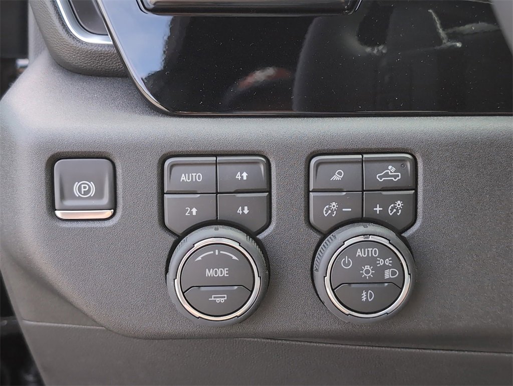 New 2026 Chevrolet Silverado 1500 High Country w/ LPO, Dark Essentials Package image 24