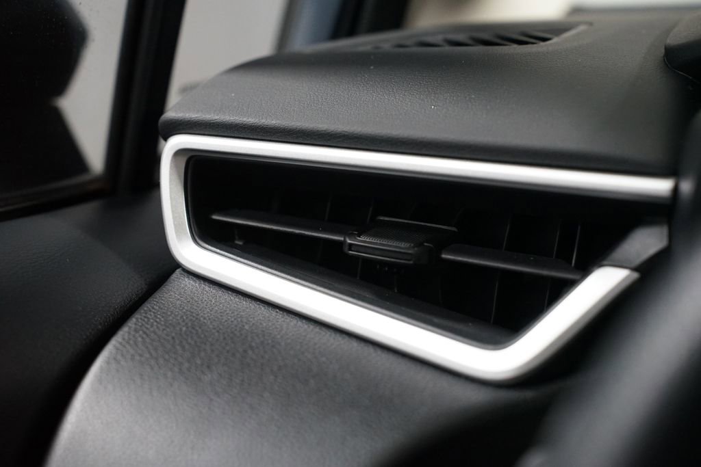 Certified 2025 Toyota Corolla LE image 23