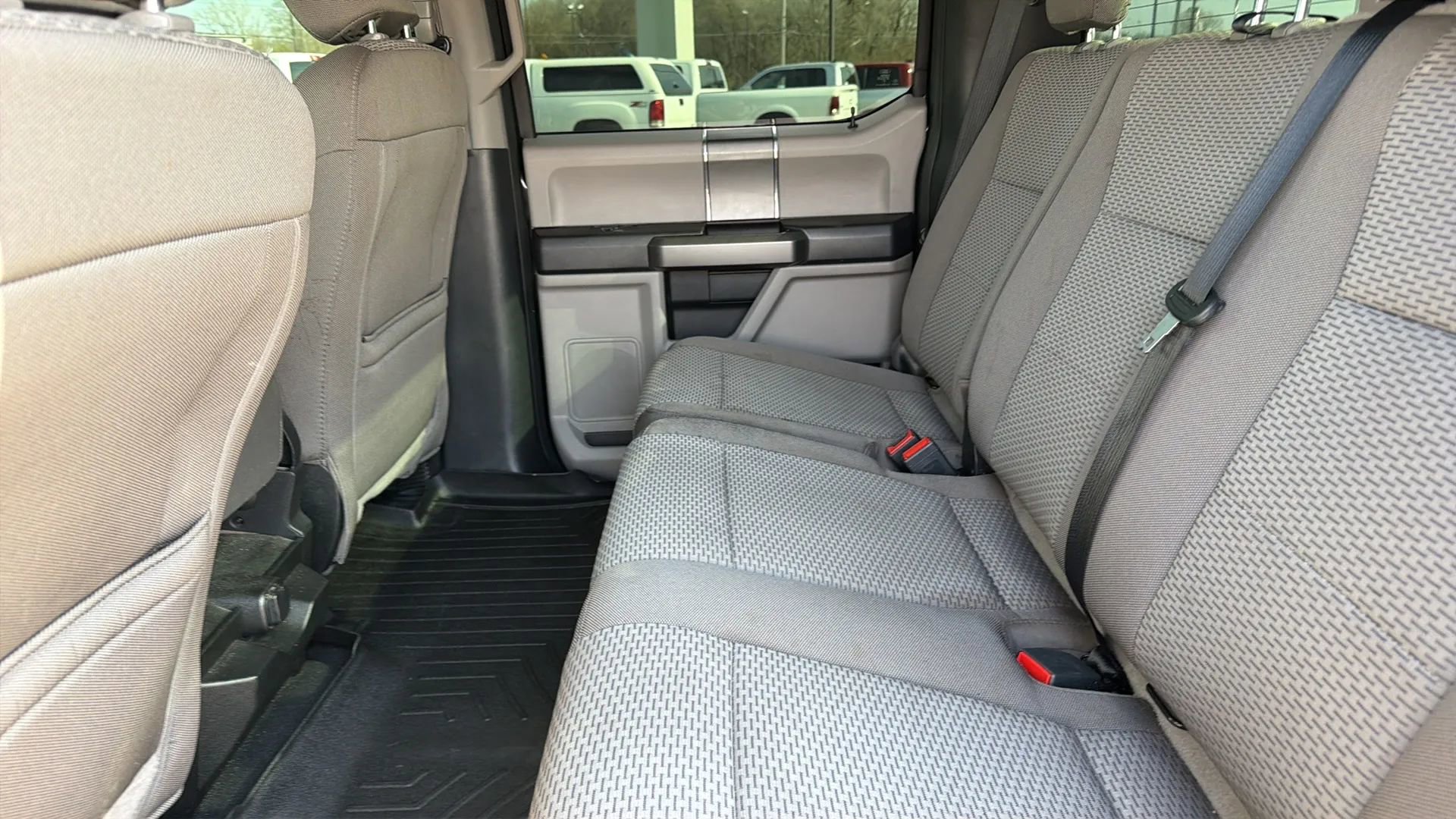 Used 2020 Ford F350 XLT w/ XLT Premium Package AWD/4WD image 43