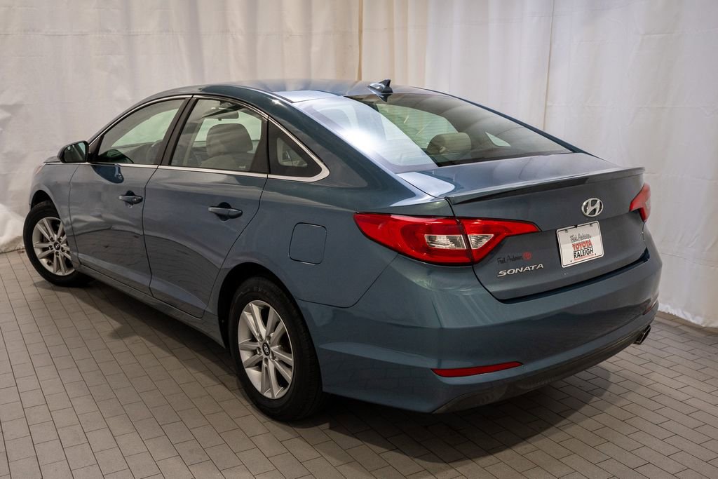 Used 2017 Hyundai Sonata SE image 4