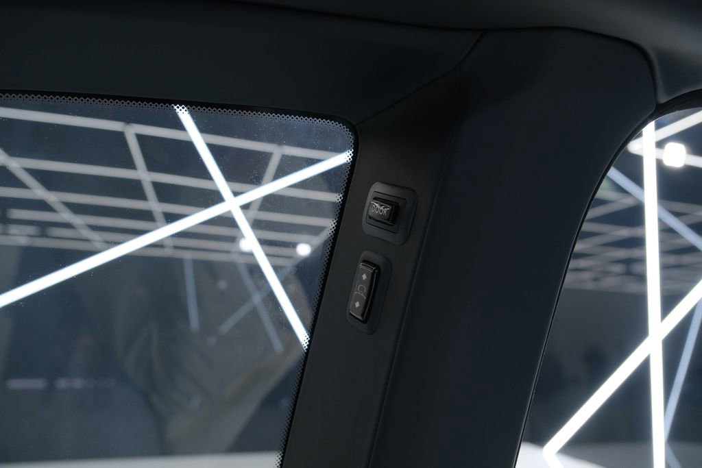 Used 2026 Rolls-Royce Cullinan image 77