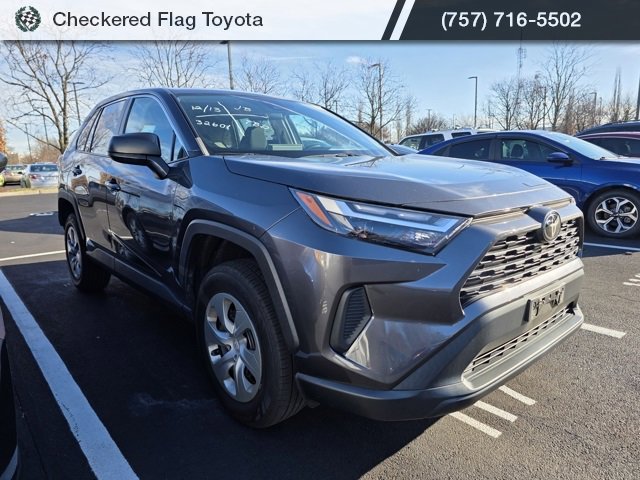 Used 2023 Toyota RAV4 LE image 3