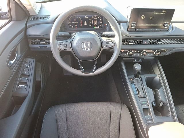 Used 2025 Honda Accord SE image 12