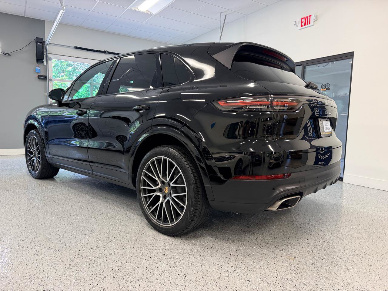 Used 2019 Porsche Cayenne AWD/4WD image 5
