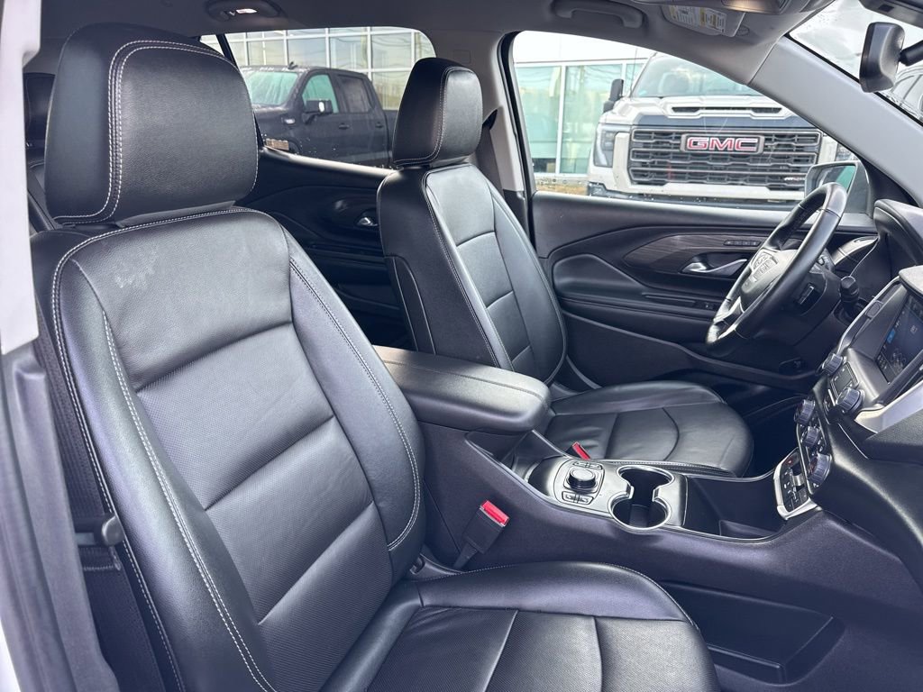 Used 2024 GMC Terrain SLT image 20