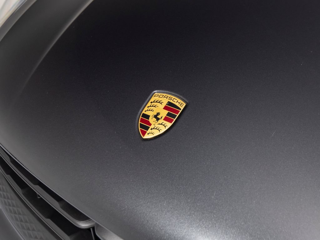 Certified 2026 Porsche Macan AWD/4WD image 42