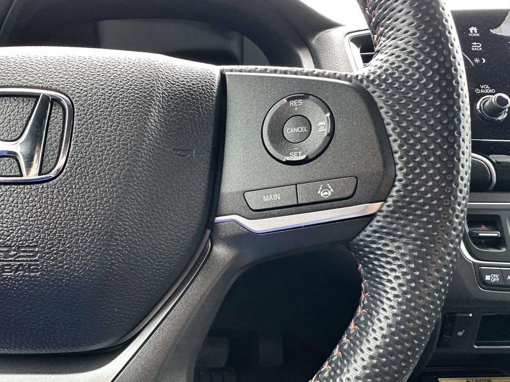 Certified 2023 Honda Passport TrailSport image 15