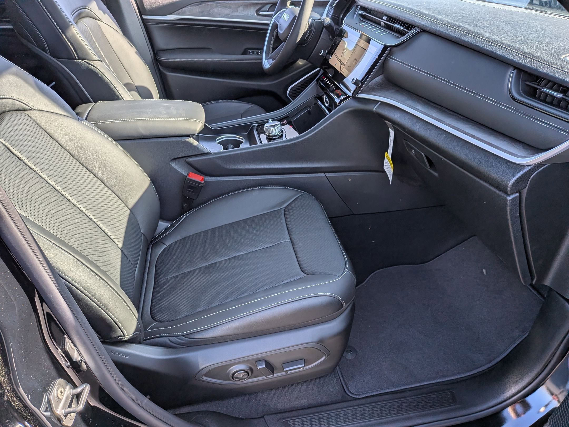 New 2026 Jeep Grand Cherokee Limited AWD/4WD image 34