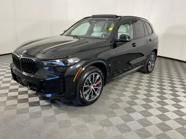 Certified 2024 BMW X5 xDrive40i w/ M Sport Package image 1