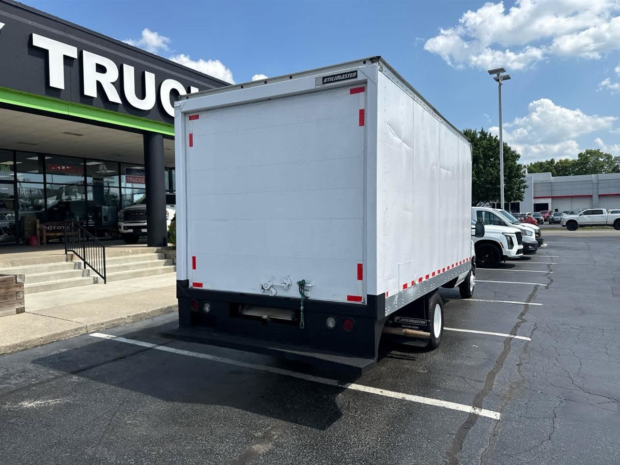 Used 2018 Ford E-350 and Econoline 350 Super Duty RWD image 8