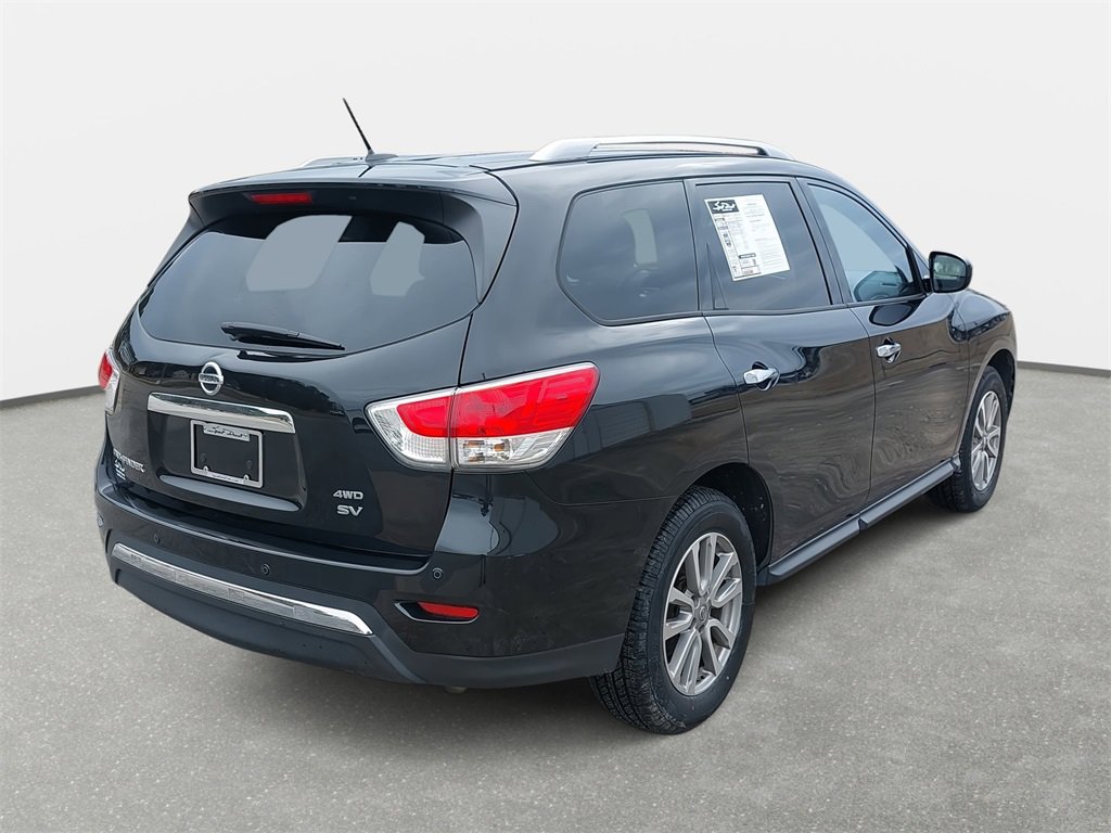 Used 2016 Nissan Pathfinder SV image 5