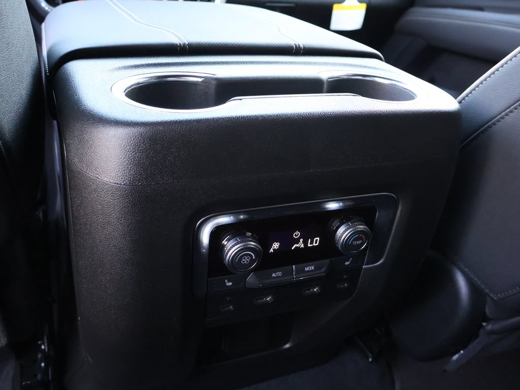 New 2026 GMC Yukon XL Elevation w/ Elevation Premium Package AWD/4WD image 12
