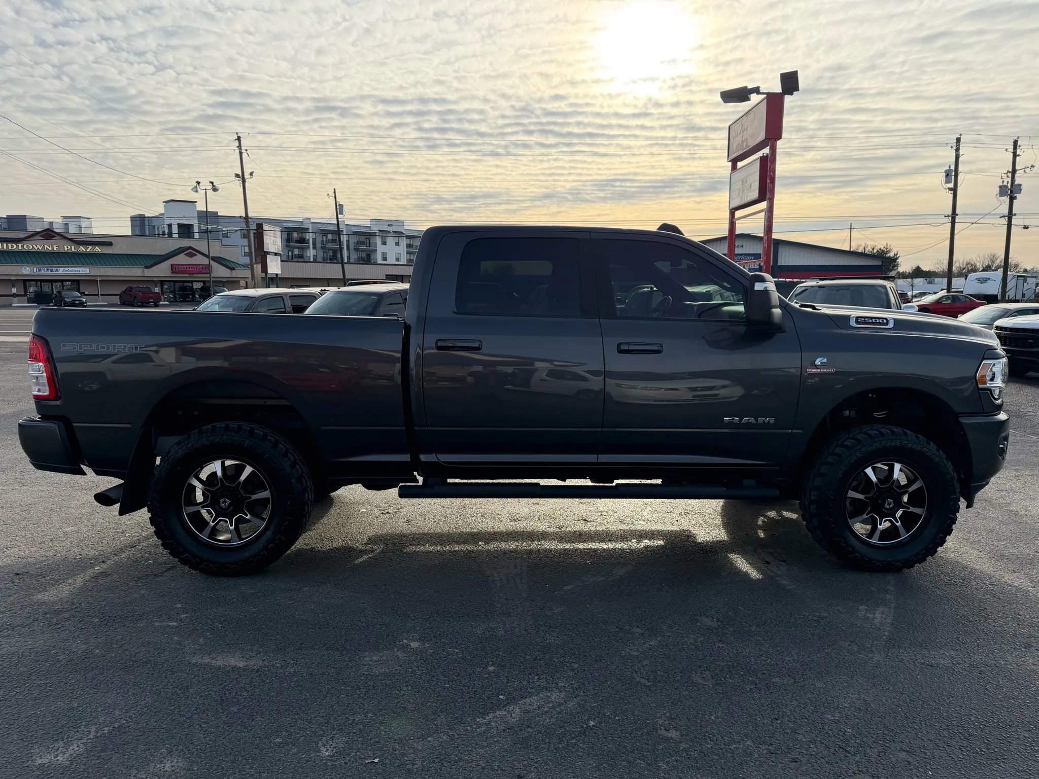 Used 2023 RAM 2500 Big Horn w/ Level 1 Equipment Group image 7