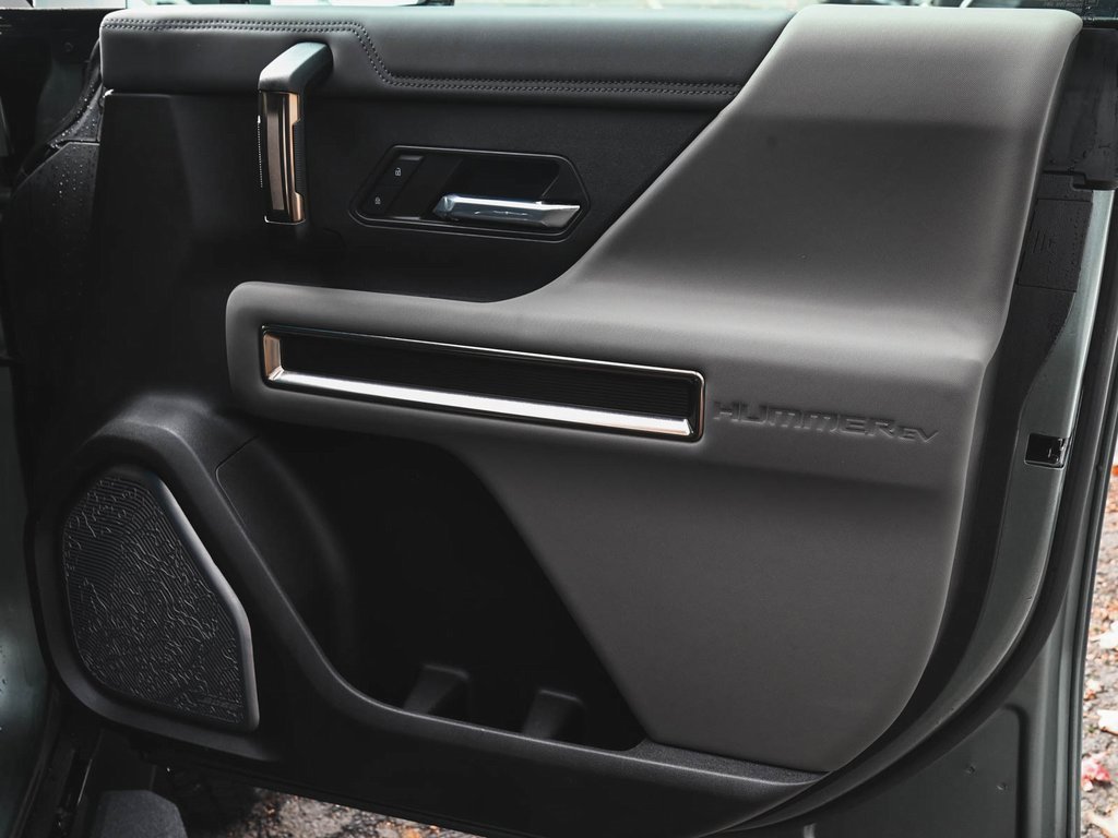 Used 2024 GMC Hummer EV 3X image 10