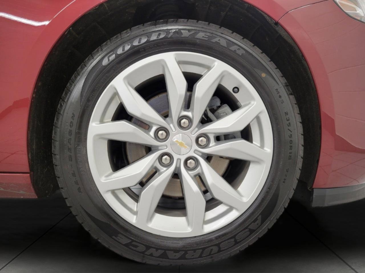 Used 2017 Chevrolet Impala LT w/ Leather Package FWD image 3