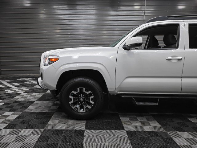 Used 2022 Toyota Tacoma SR AWD/4WD image 36