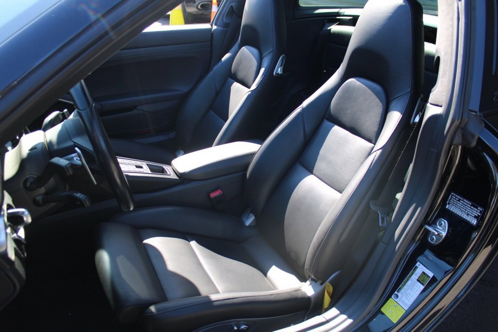 Used 2019 Porsche 911 Targa 4 GTS image 5