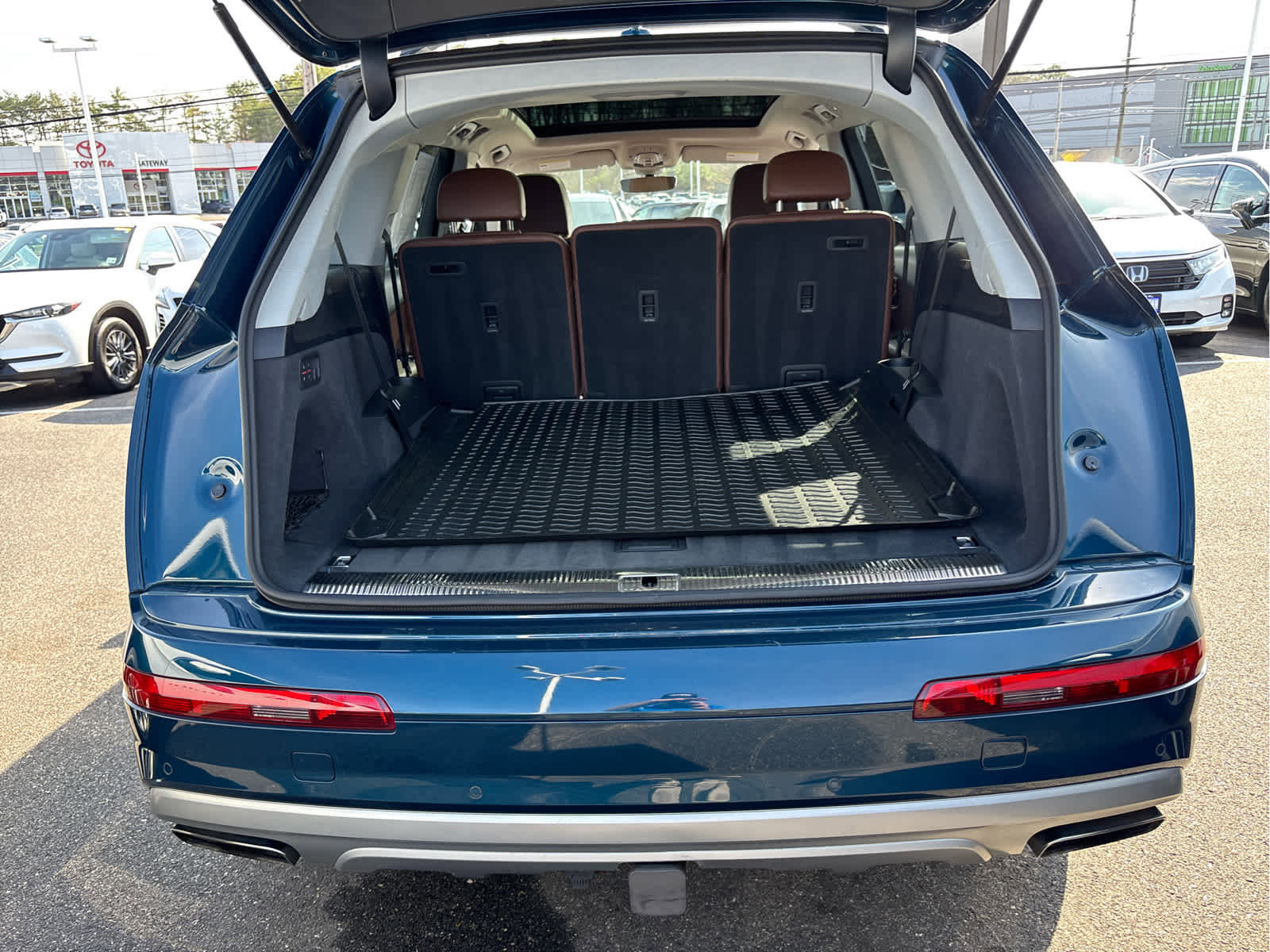 Used 2018 Audi Q7 3.0T Premium Plus w/ Premium Plus Package image 29